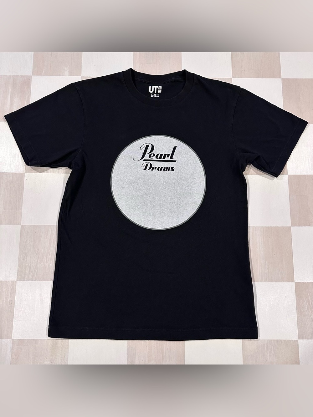 pearl drums uniqlo cotton black white tee xs